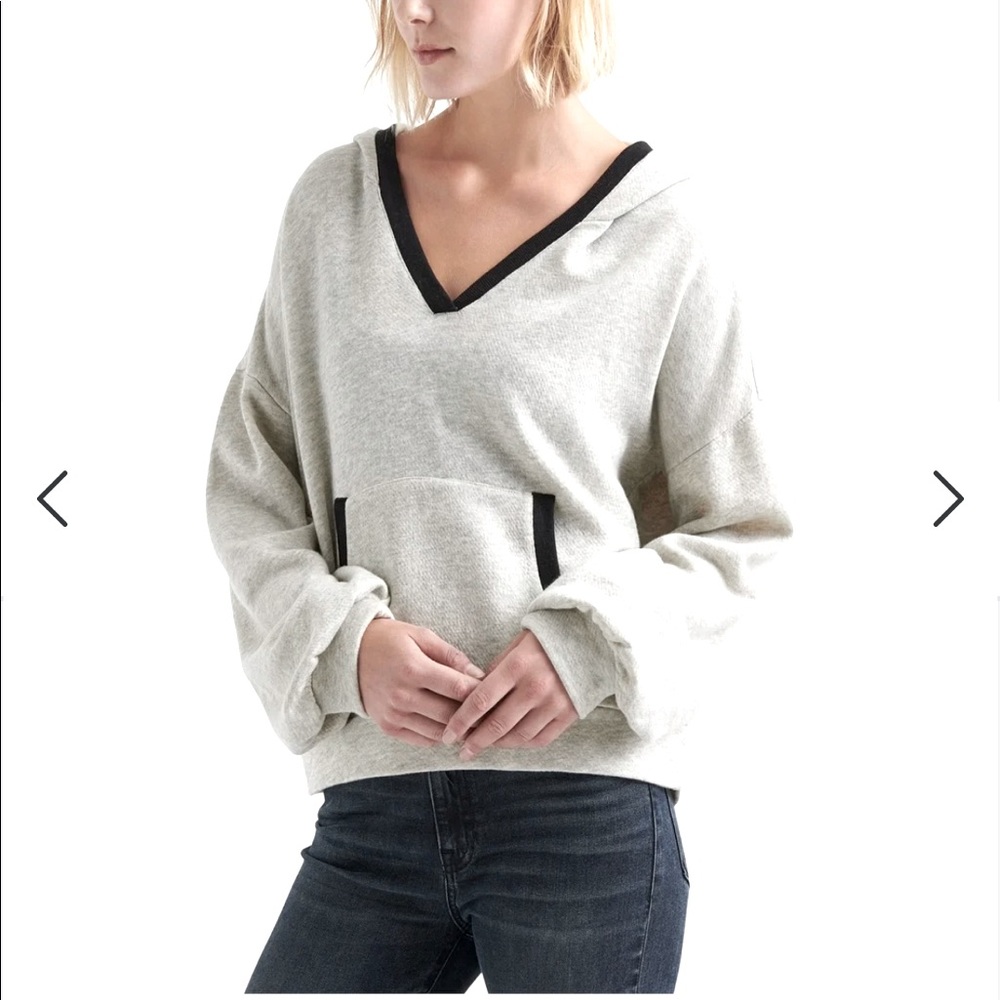 Lucky Brand cropped hoodie size small